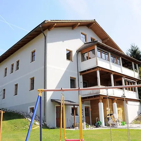 Apartment Haus Eichhorn Hermagor-Pressegger See